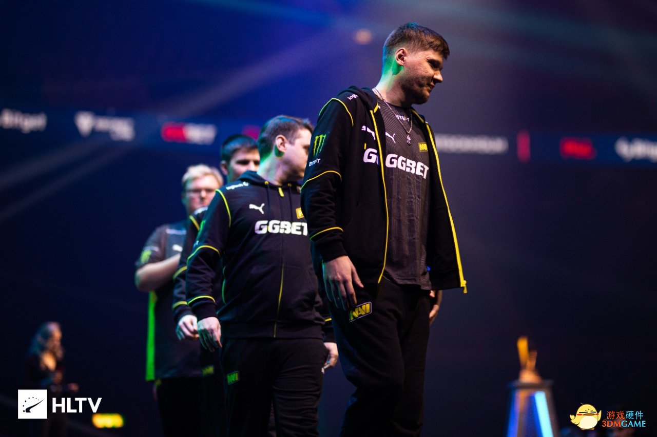 罗马诺：谢什科刚刚与曼联完成签约，合同为期5年