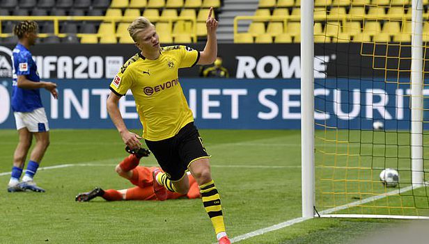 丝增添了巨 丝增添了巨