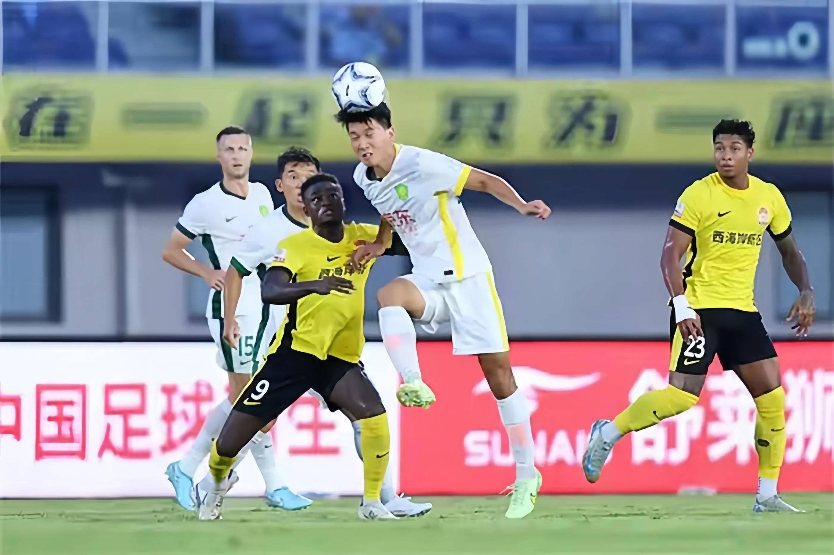 详解G5赛后冲突：光头球迷掌掴脚踹引警方介入 杭州赛区难逃重罚