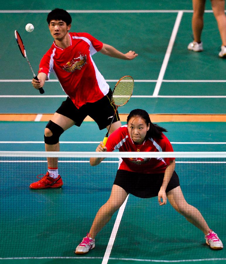 拨通了电话 拨通了电话